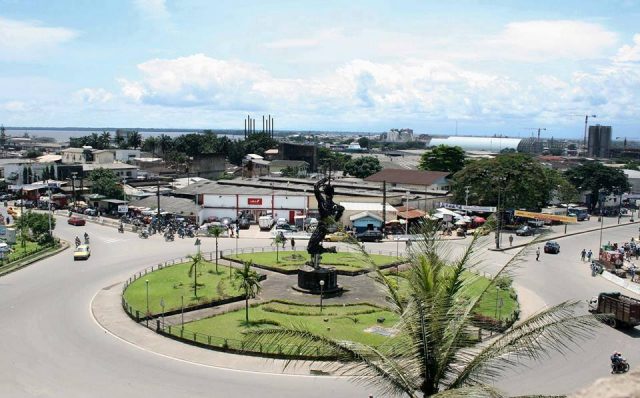Le rond-point de la Nouvelle liberté de Douala au cameroun