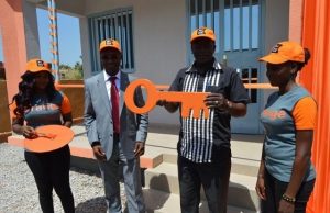 Burkina: Orange fait un heureux lauréat d’une villa de 17 millions de F CFA