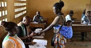 Côte d’Ivoire: échauffements pour la présidentielle, nécessité d’une nouvelle classe politique