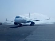 Air Burkina: le 195 reçoit son «water salute»*