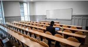 France: le gouvernement veut accueillir 500 000 étudiants étrangers d’ici 2027 (RFI)