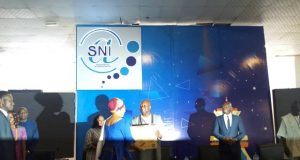 Burkina : la LONAB répond à l’appel à la solidarité numérique de l’Etat par un don de 20 ordinateurs