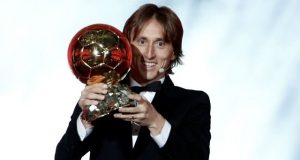 Ballon d’or 2018: le croate Luka Modric met fin à une décennie de domination de Messi et Cristiano