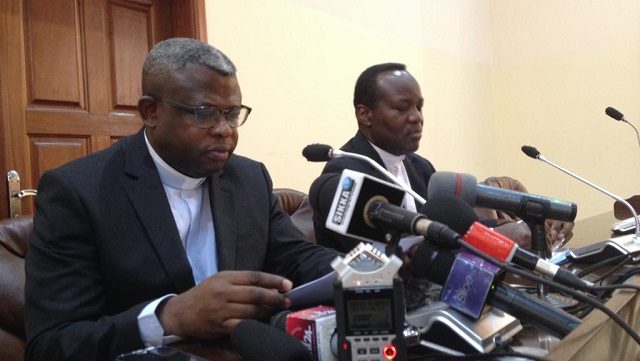 L'abbée Donatien Nshole, secrétaire général de la Conférence épiscopale