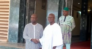 Burkina : quand le nouveau Premier ministre arrive 30 mn avant la cérémonie de passation de service