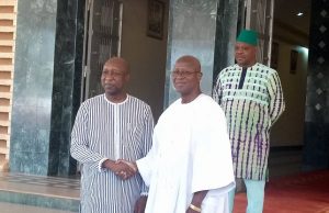 Burkina : quand le nouveau Premier ministre arrive 30 mn avant la cérémonie de passation de service