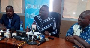 Vincent Dabilgou: « Traverser le Burkina est devenu un calvaire » à cause des ralentisseurs sauvages