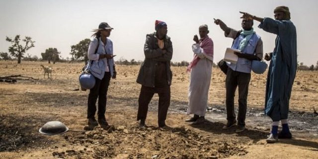 Des enquêteurs de l'ONU avec les habitants d'un village peul du cercle de Bankass attaqué par des hommes armés, le 21 février 2019 (Illustration) © Minusma Creative Commons