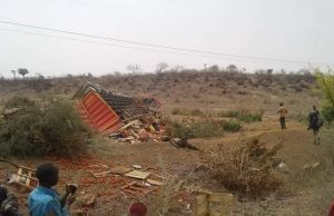 Centre-nord du Burkina: un camion se renverse et fait cinq morts
