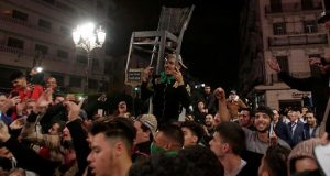 Algérie: 4è mandat déguisé en 5è, la rue reste debout