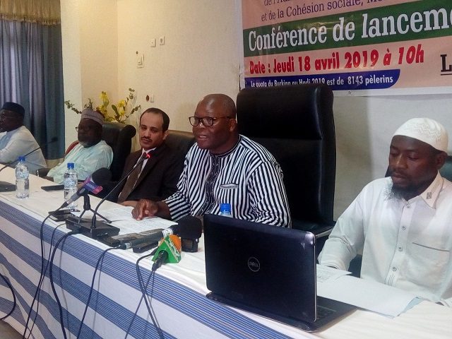 Le ministre de l'Administration territoriale, Siméon Sawadogo, en Faso Dafani
