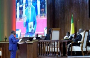 Sénégal: Macky Sall prête serment devant un parterre de chefs d’État africains