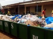 Ramassage d’ordures au marché de Dassasgho: l’action de Nestlé appréciée positivement