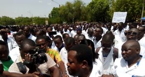 Burkina: des syndicats de la santé interpellent leur ministre