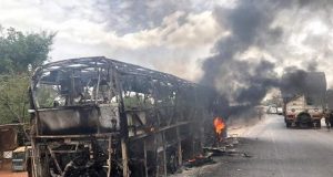 Burkina/ Transport: un bus prend feu, aucune victime à déplorer