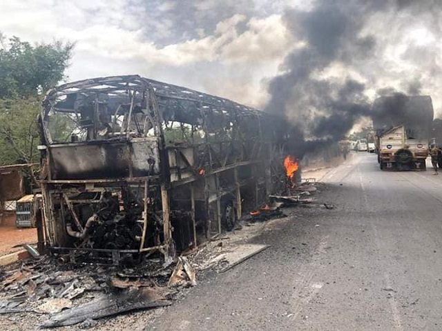 le bus en flamme