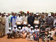 Ecole primaire de Nemnin à Ouagadougou : Abdoul service offre un forage et vélos