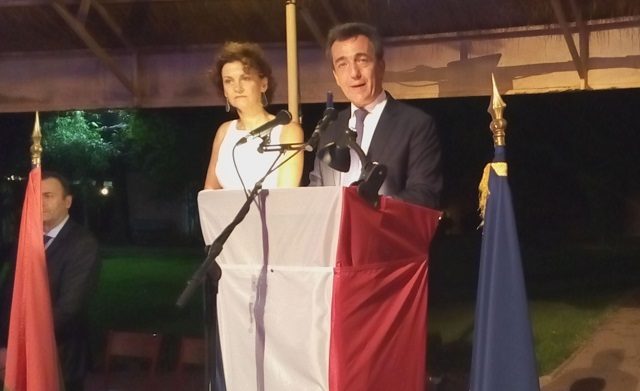 ambassade de france deux