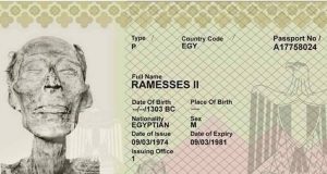 Incroyable! la momie Ramsès II a un passeport