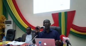 Développement au Burkina: Augustin Loada plaide pour le modèle japonais