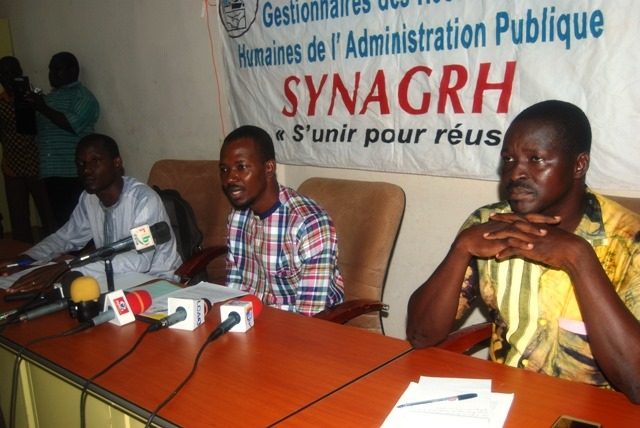 Les animateurs de la conférence de presse du SYNAGRH