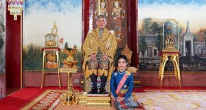 Thaïlande: la concubine du roi répudiée et déchue de ses titres