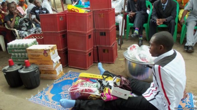 Brazzaville : la famille de sa copine refuse sa dot, il est trop infidèle