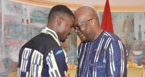 Burkina: Roch Kaboré exprime sa « fierté » à Hugues Fabrice Zango