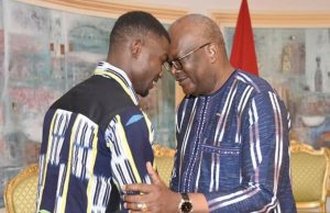 Burkina: Roch Kaboré exprime sa « fierté » à Hugues Fabrice Zango