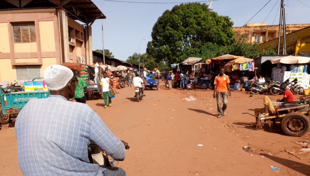 Augmentation du prix du carburant au Burkina: Une pilule qui passe mal à Koudougou (Reportage)