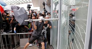 Manifestation à Hong Kong: « Les puissances occidentales (…) ne cessent d’apporter leur soutien aux émeutiers »