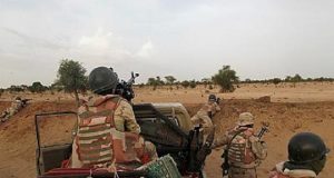 Niger: 15 individus interpellés, du matériel saisi, 4 militaires blessés (Armée)