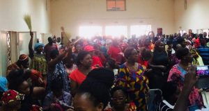 Burkina: des «amazones» appellent Roch Kaboré à «prendre ses responsabilités»