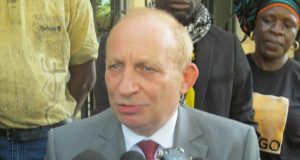 Extradition François Compaoré: « Les décrets seront pris », rassure l’ambassadeur français