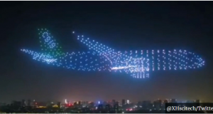 Chine: un «avion fantôme» époustouflant créé par 800 drones lors d’un spectacle aérien