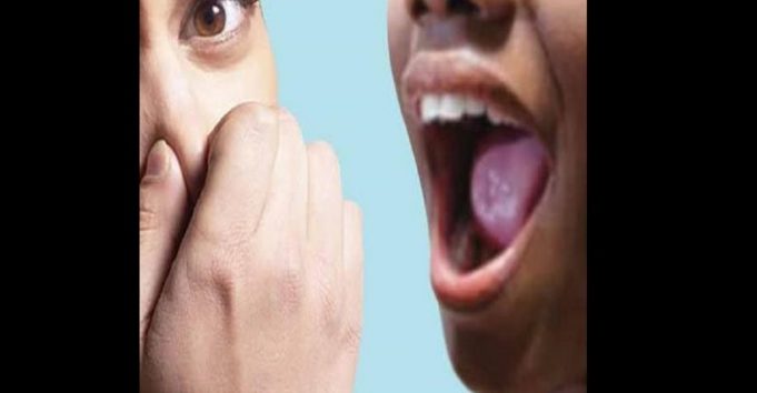 Santé: cinq raisons pour lesquelles vous avez une mauvaise haleine