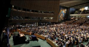L’ONU suspend le droit de vote pour dix pays (RFI)