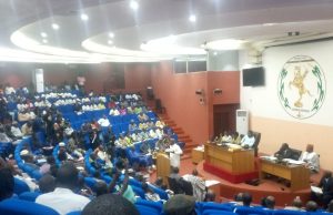 Lutte anti-terrorisme au Burkina: les députés donnent leur aval pour le recrutement des volontaires (actualisé)