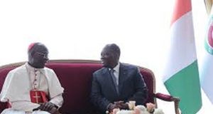 Côte d’Ivoire: l’Eglise catholique jette du sable dans l’attiéké* de Ouattara