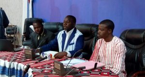 Burkina: des travailleurs dénoncent «la distribution abusive des passeports diplomatiques»