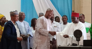 Révision du fichier électoral du Burkina: des partis lancent un appel pour un enrôlement massif