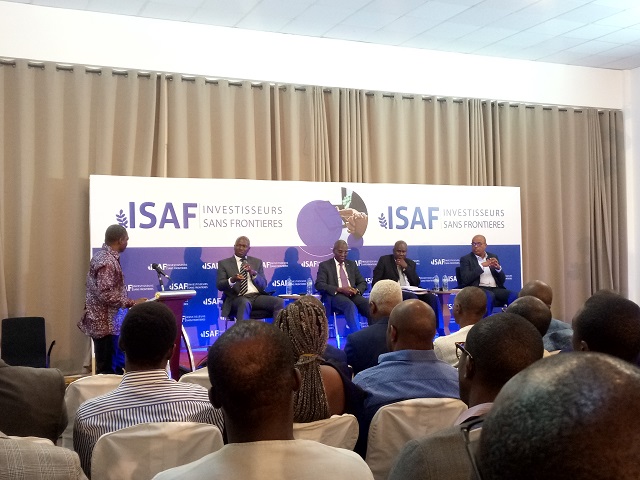 Le président de ISAF, Arouna Nikiéma au micro