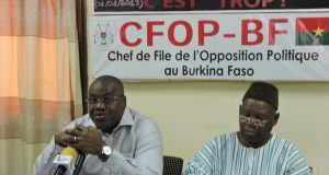 Burkina: «l’activisme politique» de Saran Sérémé discrédite la fonction Médiateur du Faso (opposition)