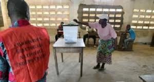 Togo : ce qu’il faut savoir des sept candidats à la présidentielle (BBC)