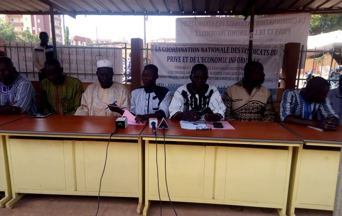 Burkina: des syndicats appellent leurs militants «à se démarquer» de la marche de la CGT-B