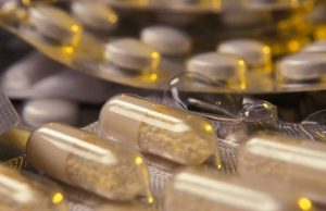 Coronavirus: la France autorise la prescription de chloroquine en traitement du Covid-19