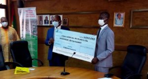 Lutte anti-Covid-19: un Burkinabè cède une partie de son salaire