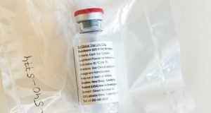 Coronavirus: le médicament « remdesivir » vanté aux Etats-Unis est-il vraiment efficace ?