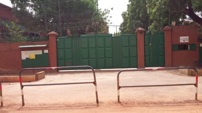 Burkina: les établissements français restent fermés jusqu’à nouvel ordre