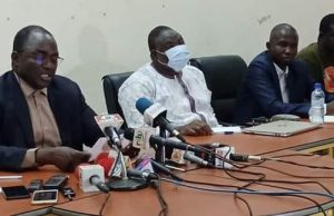 Burkina: des syndicats en ordre de bataille pour la réintégration de trois agents révoqués